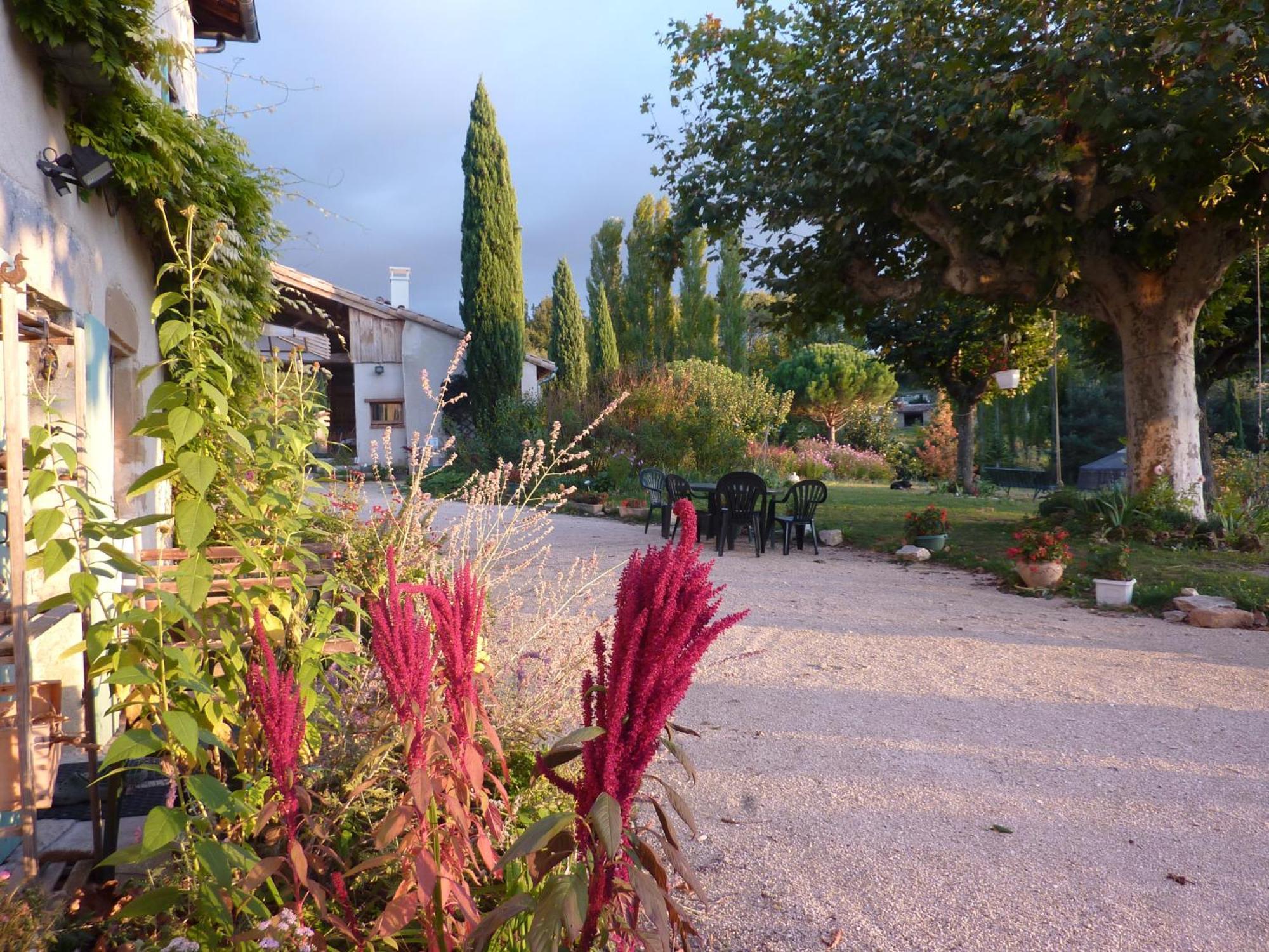 La Source, Vegetarian Guest House Chabeuil Eksteriør bilde